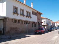 Correios entregam estações