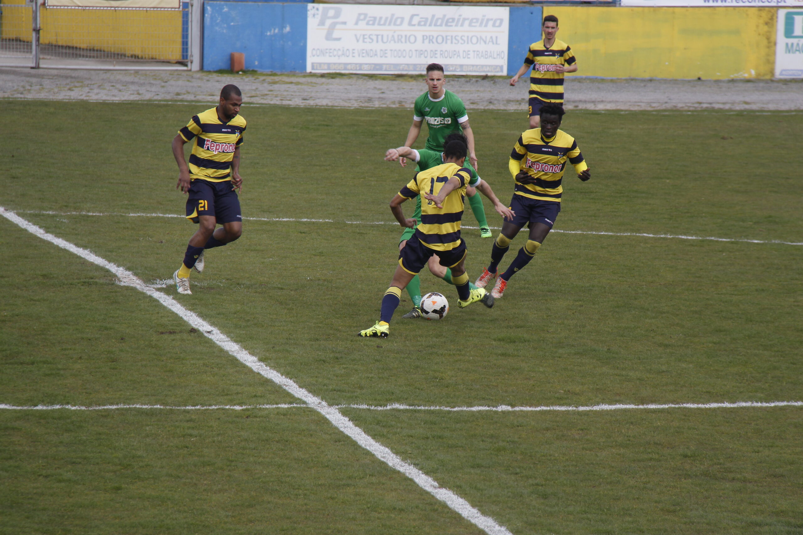 Turé bisou e colocou adeptos ao rubro