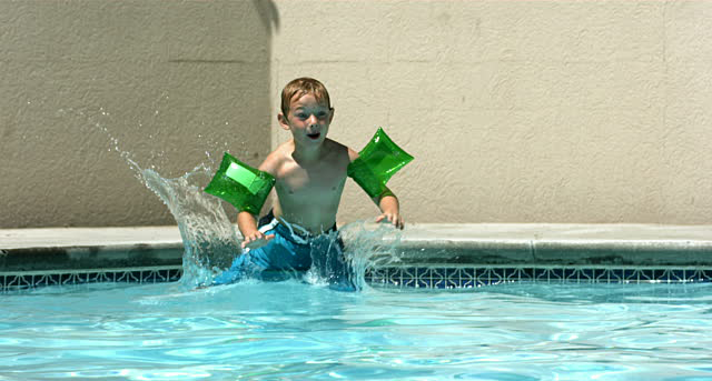 Brincar na água em segurança