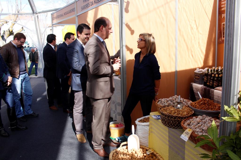Provas de produtos regionais nas Amendoeiras em Flor