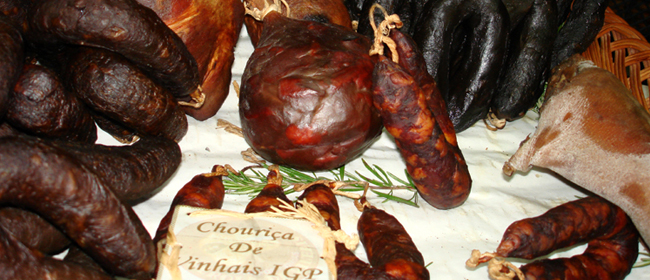 Mais de meio milhão de euros para investir no sector do fumeiro em Vinhais