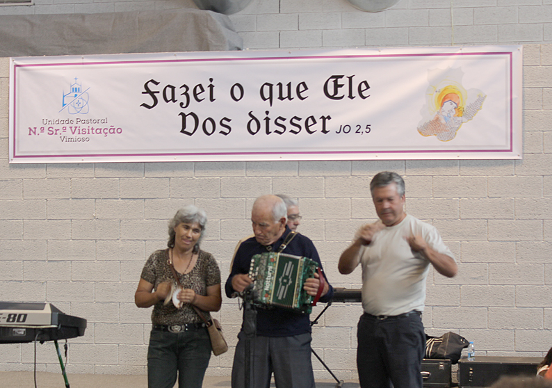 Animar as gentes com o “esfolador de beiços”