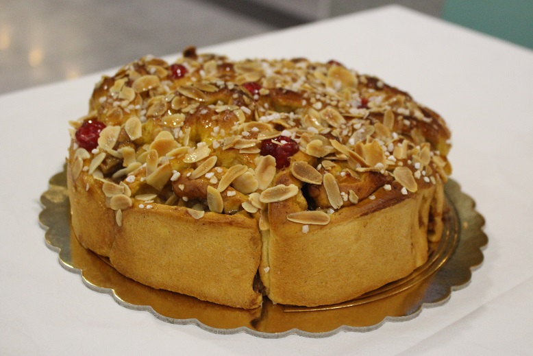 Pasteleiros de Bragança produzem bolo-rei original com castanhas