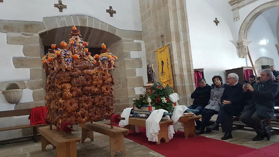 O monumental Charolo de Outeiro