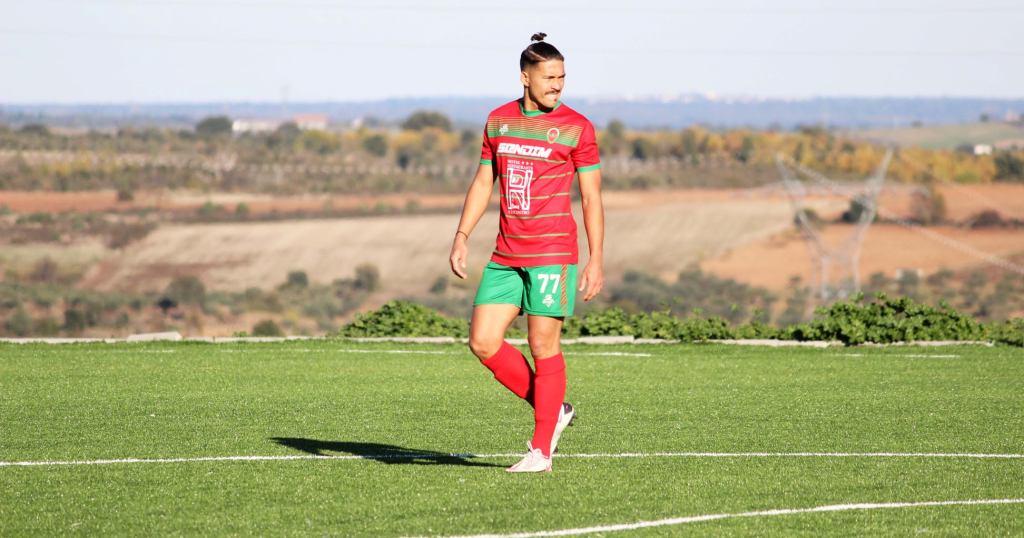 Bruno Souza o homem golo do Grupo Desportivo Sendim