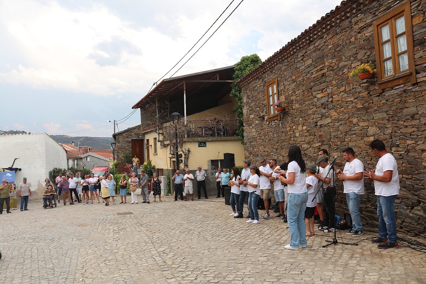 Festival “Pelo Andar da Carruagem” encheu aldeia de Frechas de arte