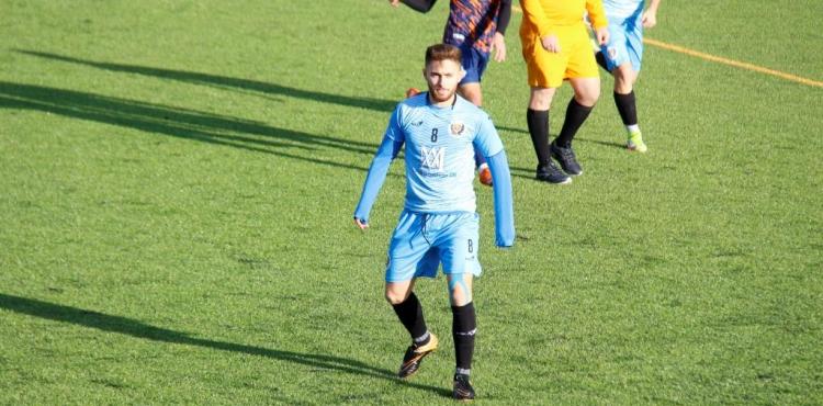 Carção assegura quatro renovações e reforça-se com Alberto e Fábio