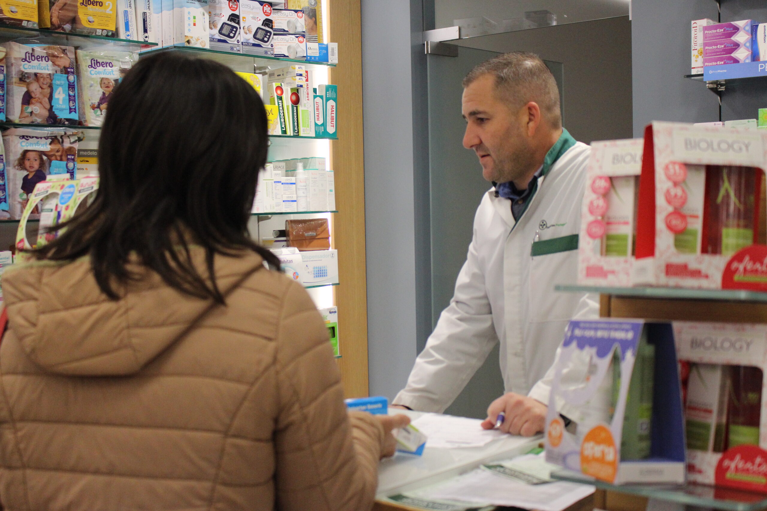 Falta de medicamentos leva doentes a falharem tratamentos