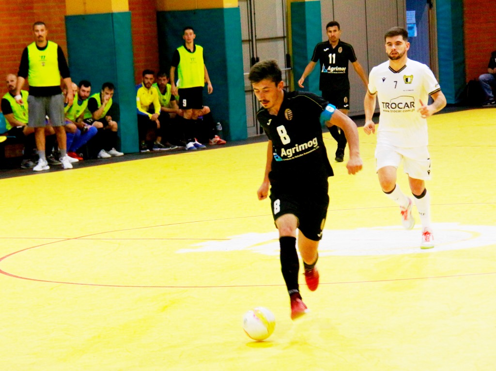 Igor Cordeiro no topo dos goleadores da série A do Campeonato Nacional de Futsal da 3ª Divisão