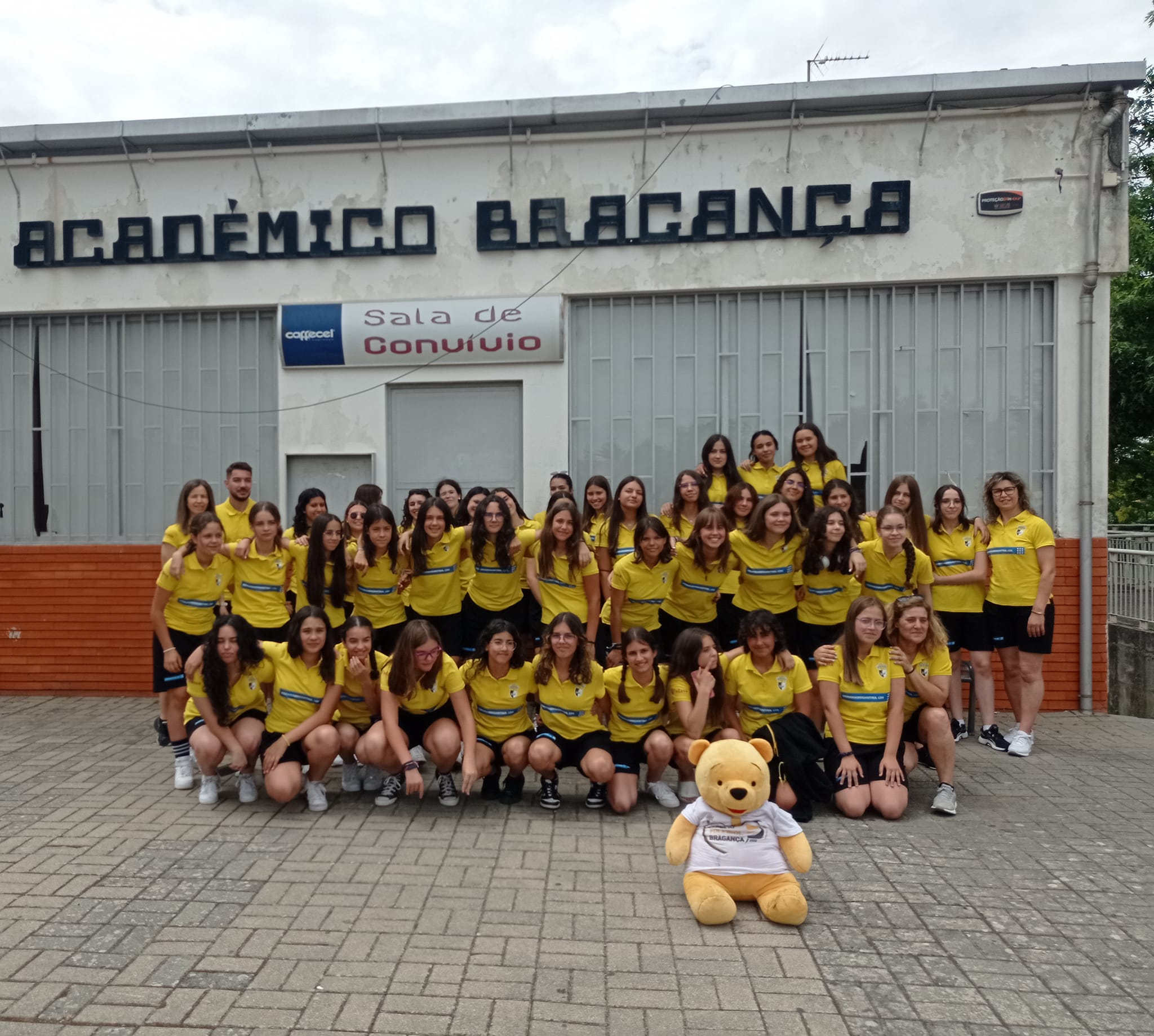 Clube Académico de Bragança com participação massiva no AMB Volleyball Cup