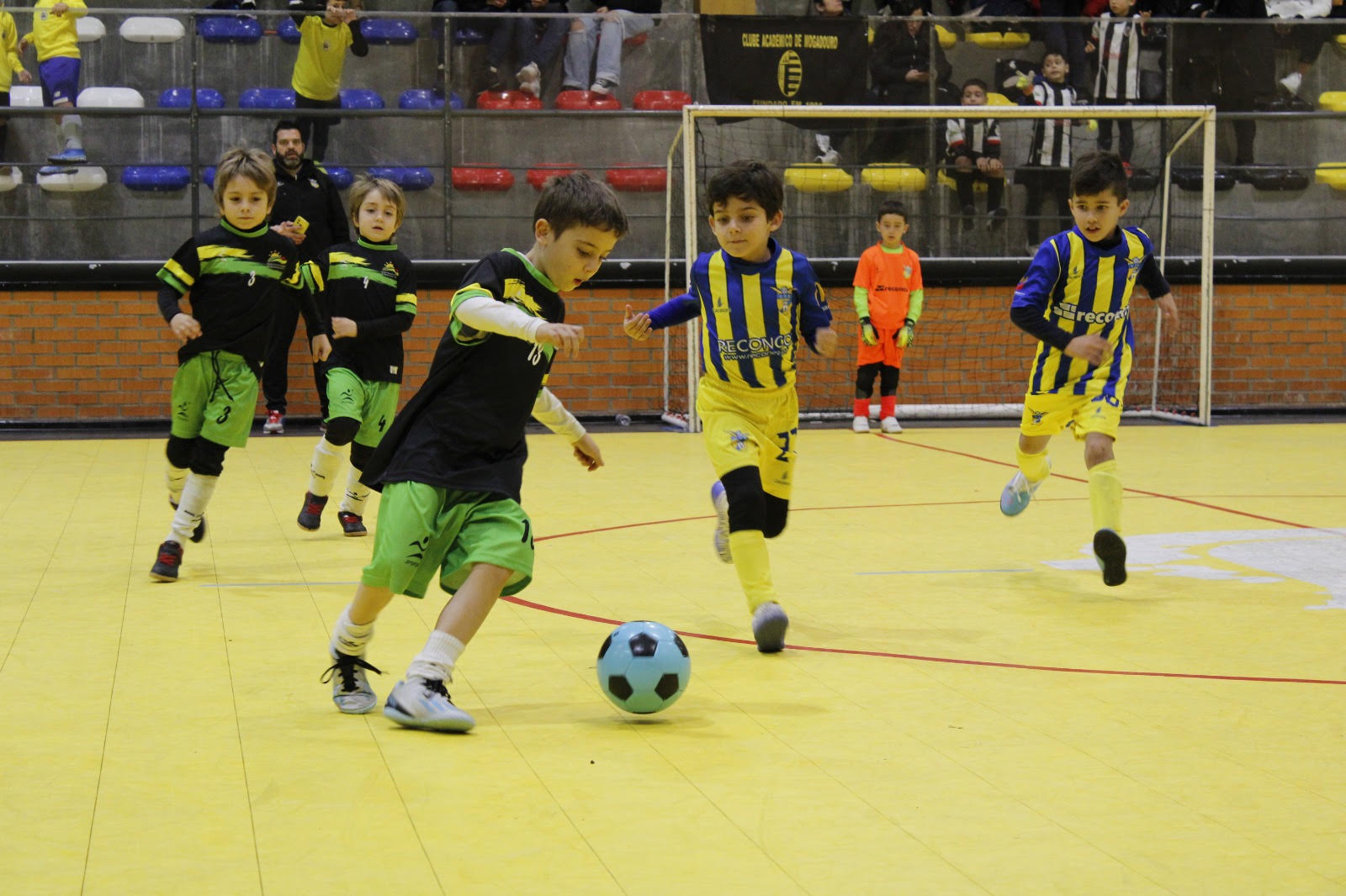 Mogadouro acolheu 242 crianças no 16º Encontro de Futsal de Petizes e Traquinas
