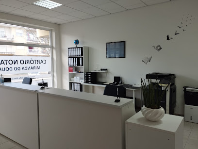 Cartório Notarial e funerária assaltados em Miranda do Douro